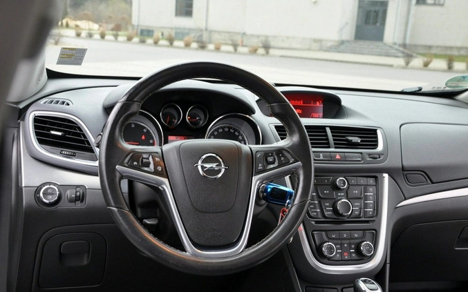 Opel Mokka cena 37900 przebieg: 215217, rok produkcji 2013 z Korsze małe 781